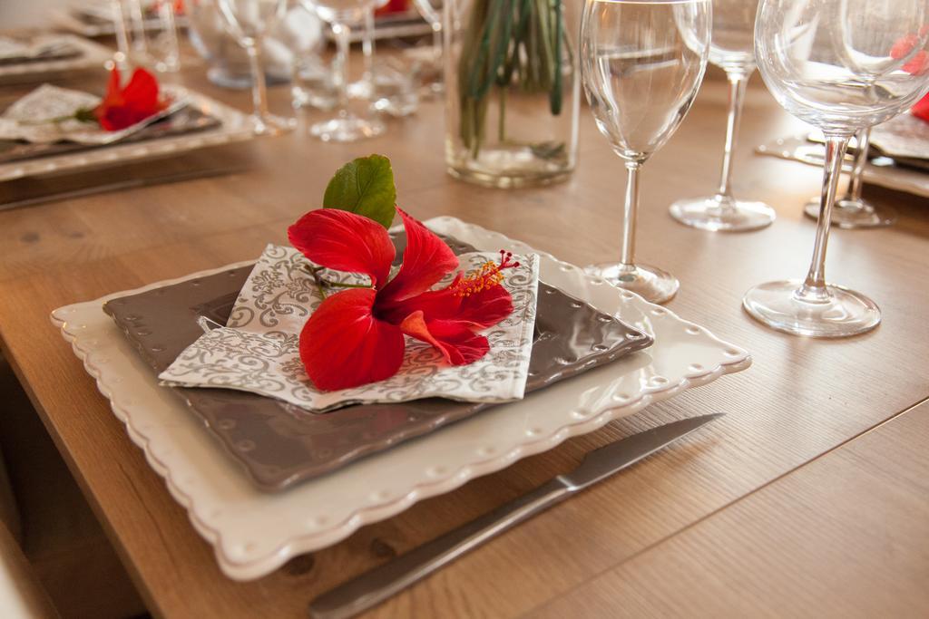 Villa Sitges Tupinetti Beach At 1 Min Walk Amaizing Garden And View Center Sitges 5 Minutes Walk 외부 사진