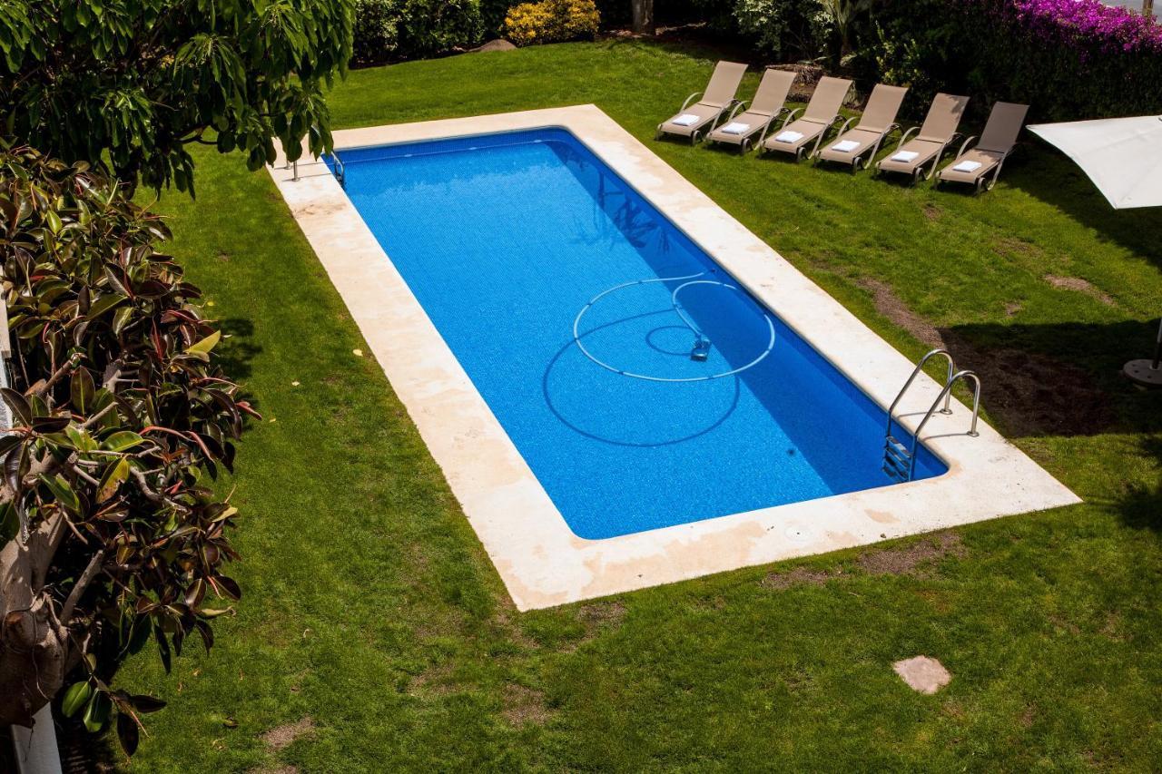Villa Sitges Tupinetti Beach At 1 Min Walk Amaizing Garden And View Center Sitges 5 Minutes Walk 외부 사진
